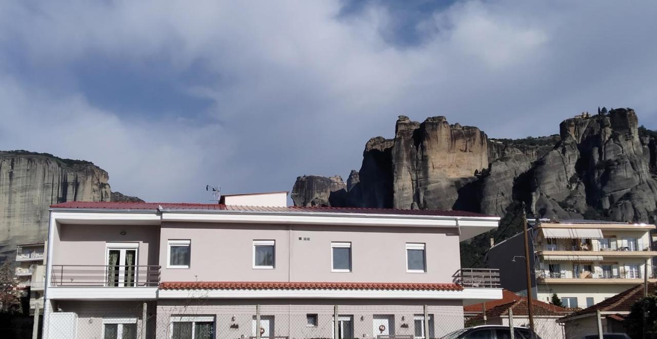 Virgin Rocks Apartment 2 Kalampáka Dış mekan fotoğraf